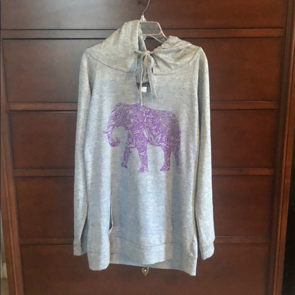 Tunic Sweatshirt with Elephant design